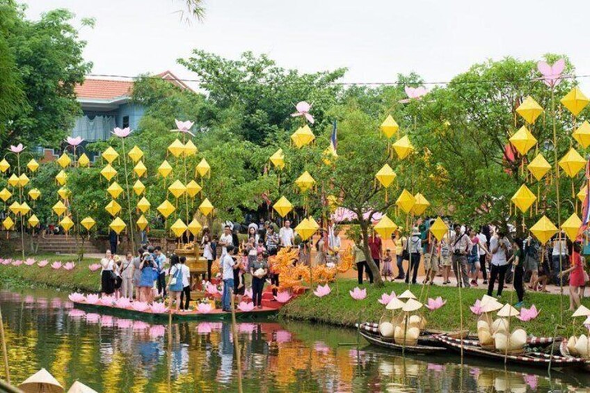 Village market festival at Thanh Toan covered bridge- Culture Pham Travel