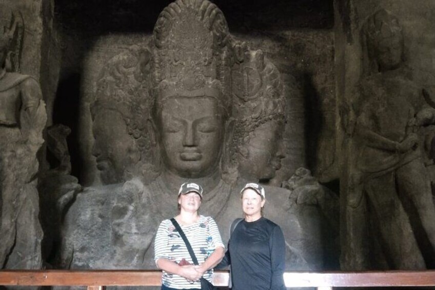 Elephanta Caves With Mumbai Sightseeing Tour 