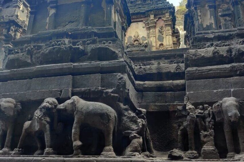 Buddhist Kanheri Caves Sightseeing Tour