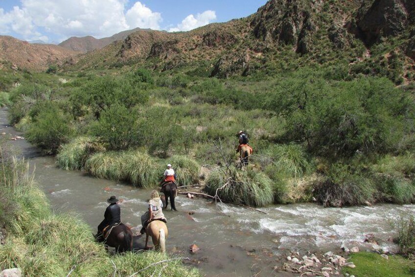 Full day ride at the foot of The Andes 