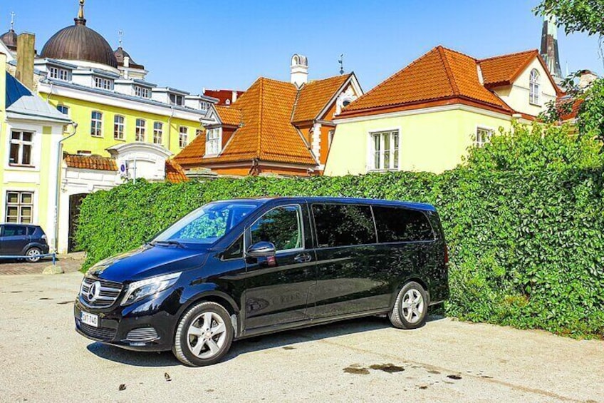 Day trip to Tallinn from Helsinki by VIP car