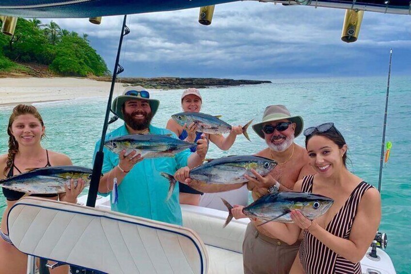 Full Day Fishing and Island Hopping at the Pearl Islands from Panama City