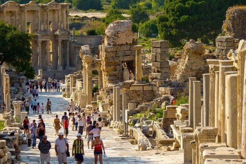 Ephesus curetes street