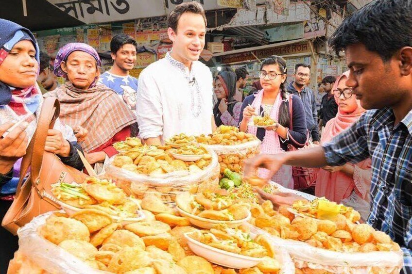 Fooska; the Most popular street food of Dhaka
