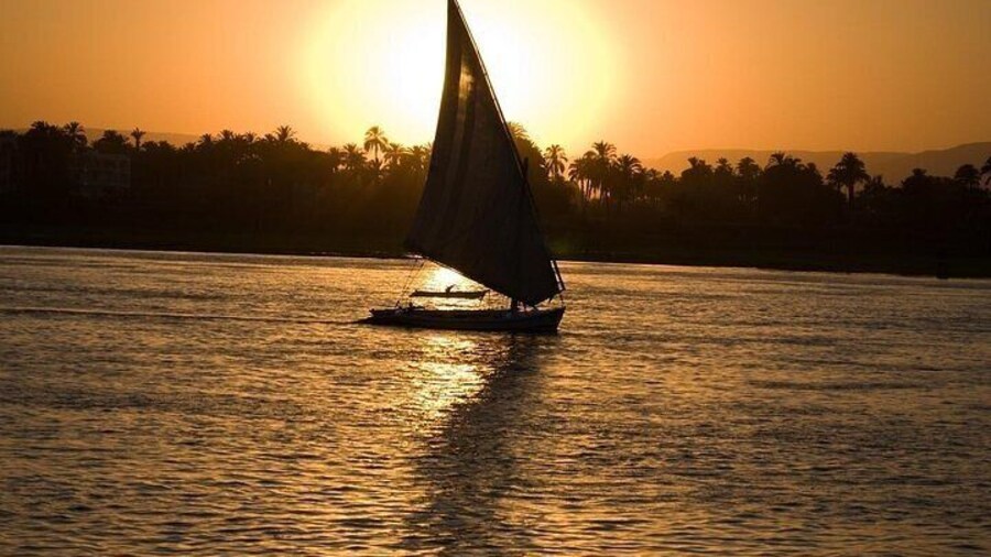Private Felucca ride in Cairo Nile with City Tour