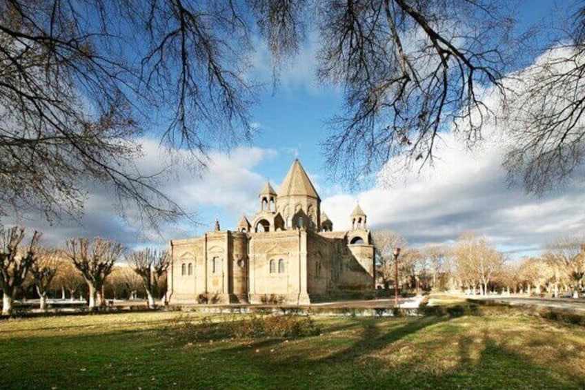 Private Tour to Echmiadzin,St.Hripsime & Gayane Churches, Zvartnots Temple