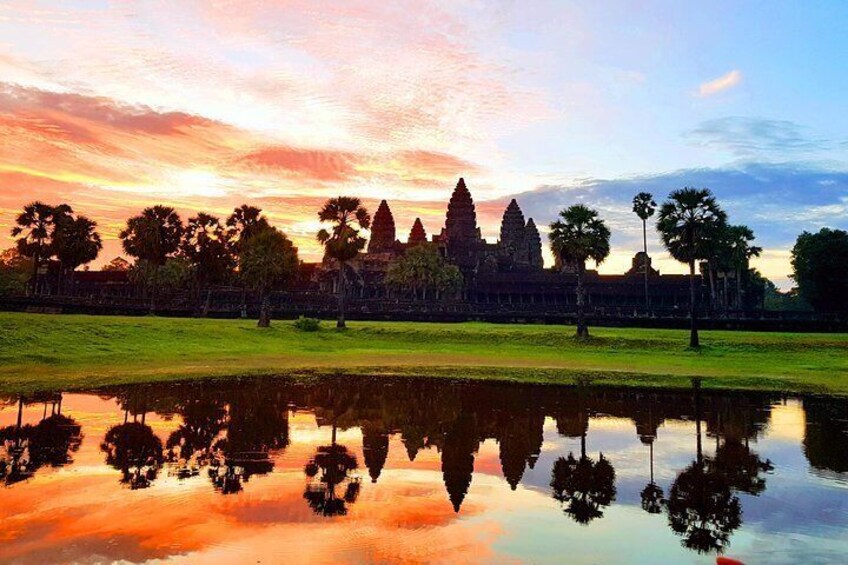 Angkor wat at sunrise 