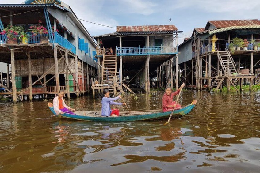 2 Day private tour: Small tour, Big tour, sunrise and sunset,floating village. 