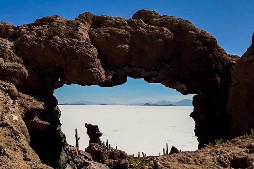 Full-day Uyuni Highlights Tour