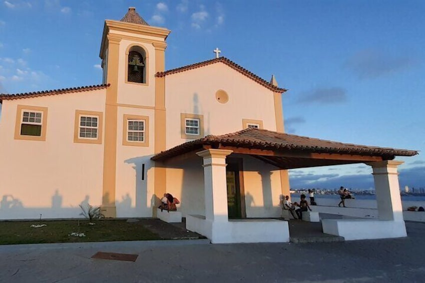 Monte Serrat: little church