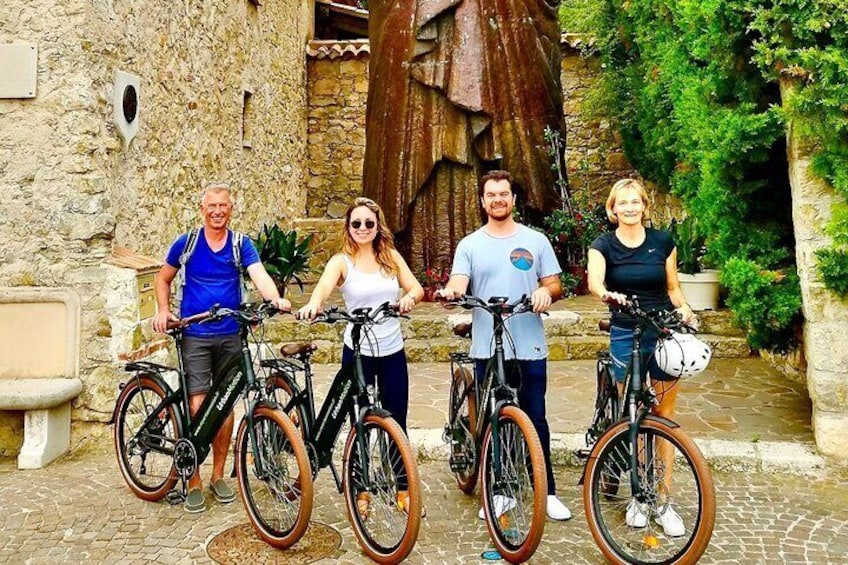 Fantastic Villefranche's Bay & Cap-Ferrat E-Bike Tour from Nice