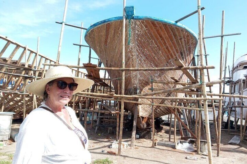 Panama Hat Maker, Artisan goods, Museum, Beachfront local Cuisine. SHORE TOUR