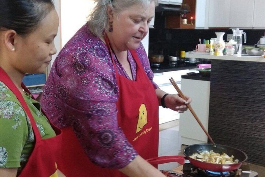 Cooking with Jolie in Hoi An- best cooking class Hoi An