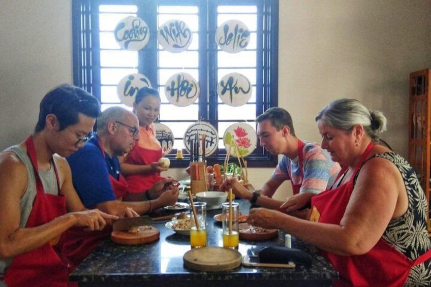 Cooking with Jolie in Hoi An- best cooking class Hoi An