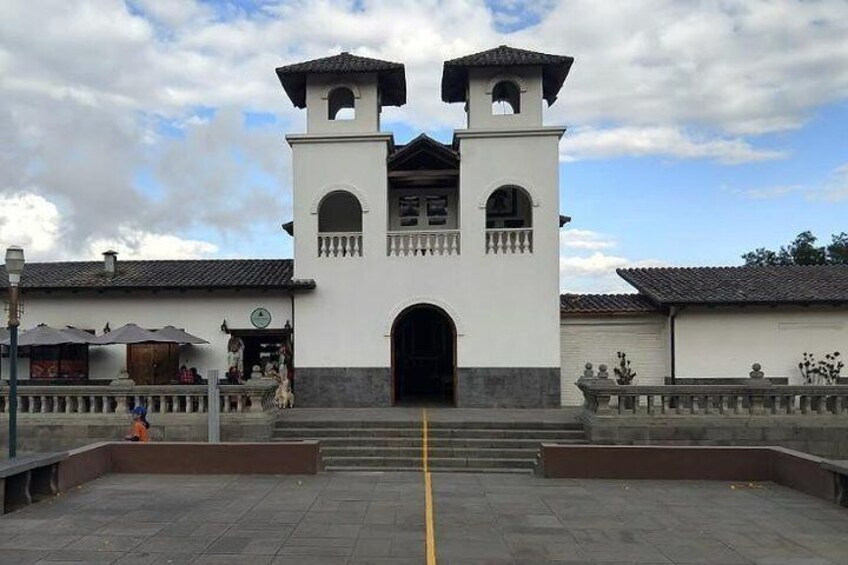 Equator Town