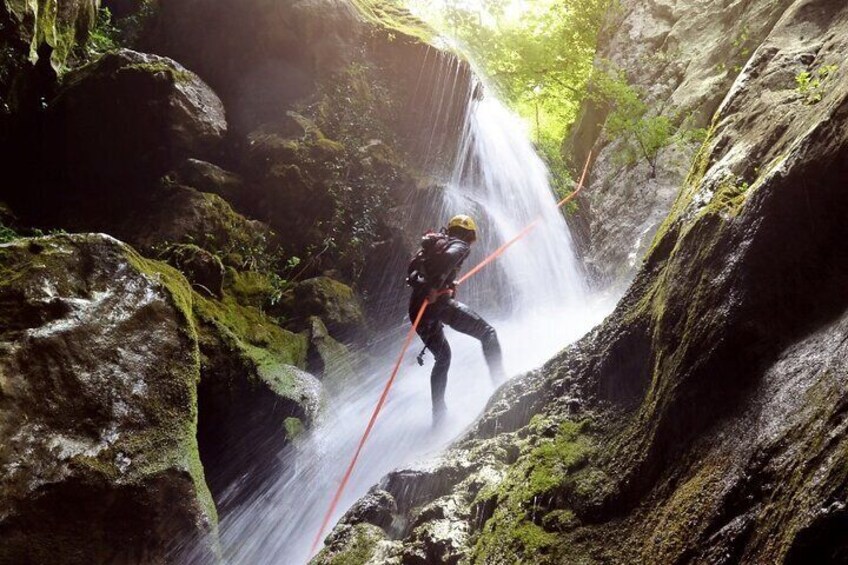 Canyoning Discovery in Dominica