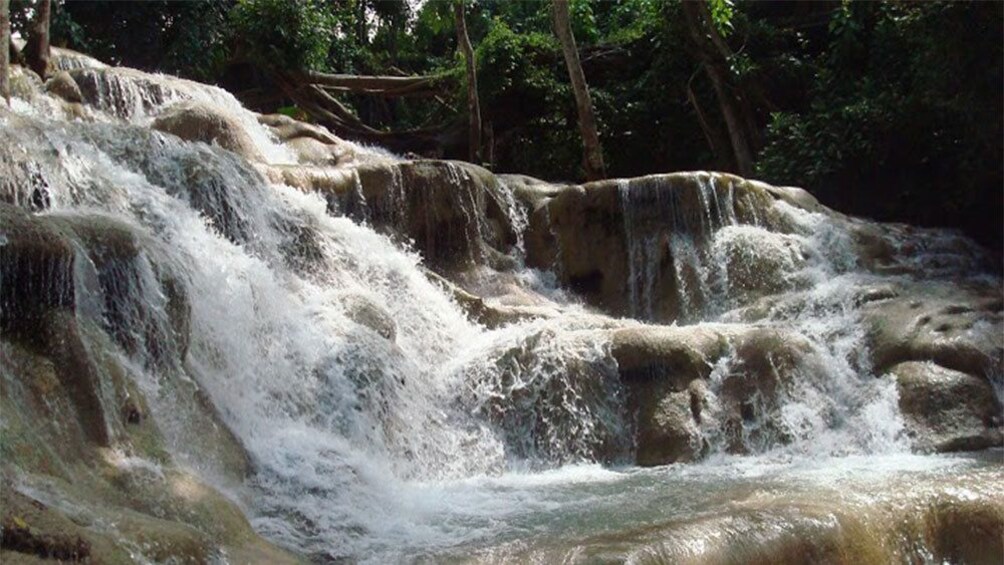 close up of waterfall from the dunns river in jamaica 