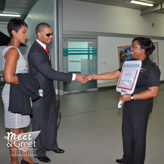 Club Kingston VIP Airport Lounge & Fast-Track Service