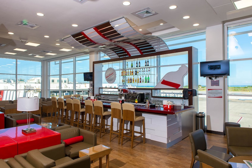 Club Mobay VIP Airport Lounge & Fast-Track Service