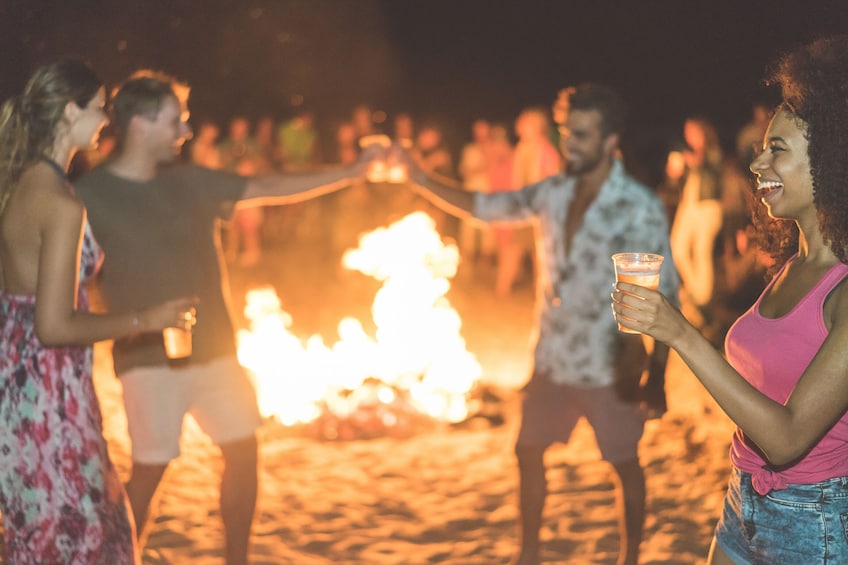Bonfire on the Beach with Dinner & Drinks
