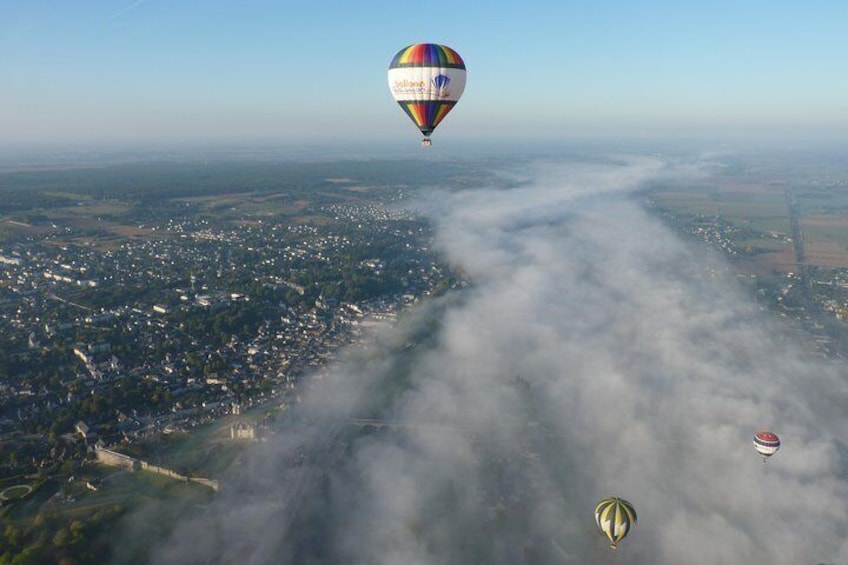 Hot-Air Balloon Ride over the Loire Valley, from Amboise & Chenonceau