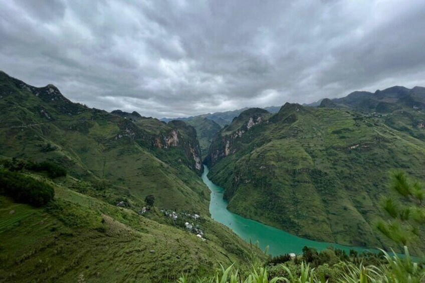 Ha Giang Motorbike tour 3 days 2 nights ( with easy rider)