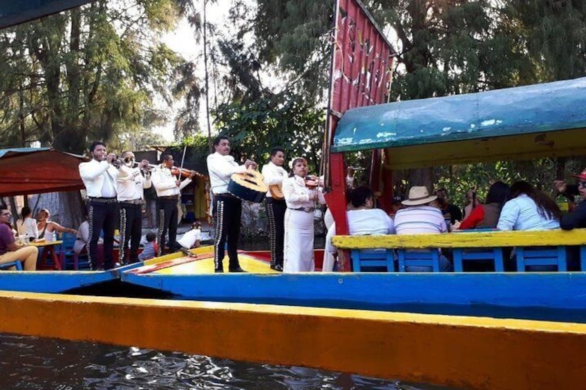 Xochimilco + Coyoacan + Estadio Azteca + UNAM