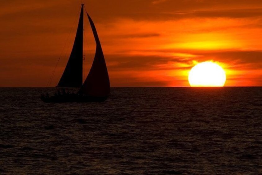 Sunset Sailing Snorkeling Tour