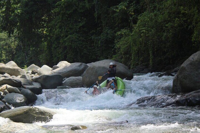 Enteringthe gorge thru "the stairs rapid"