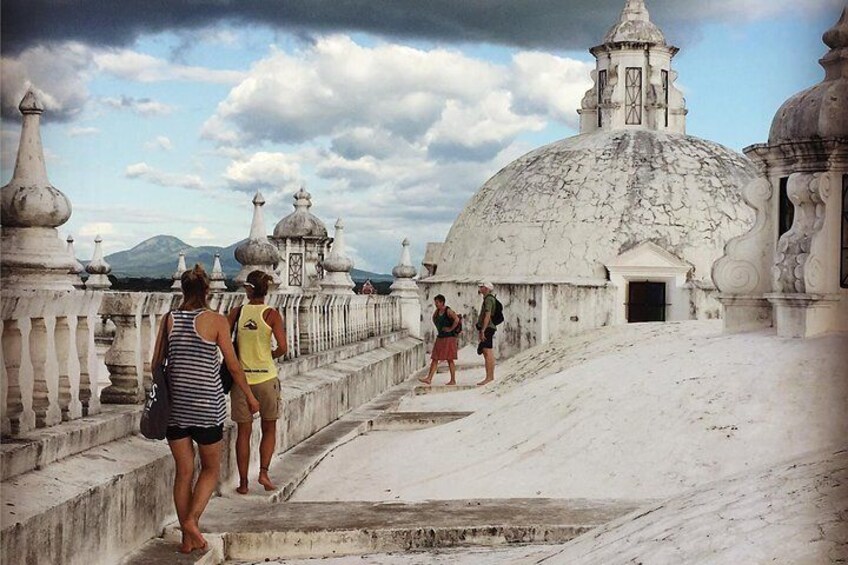 walk on the roof of Leon cathedral and enjoy of the scenic view of the city and volcanoes. 