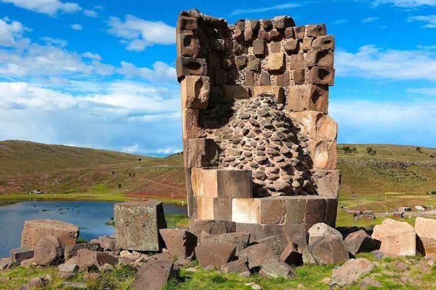 Half Day Tour in Sillustani