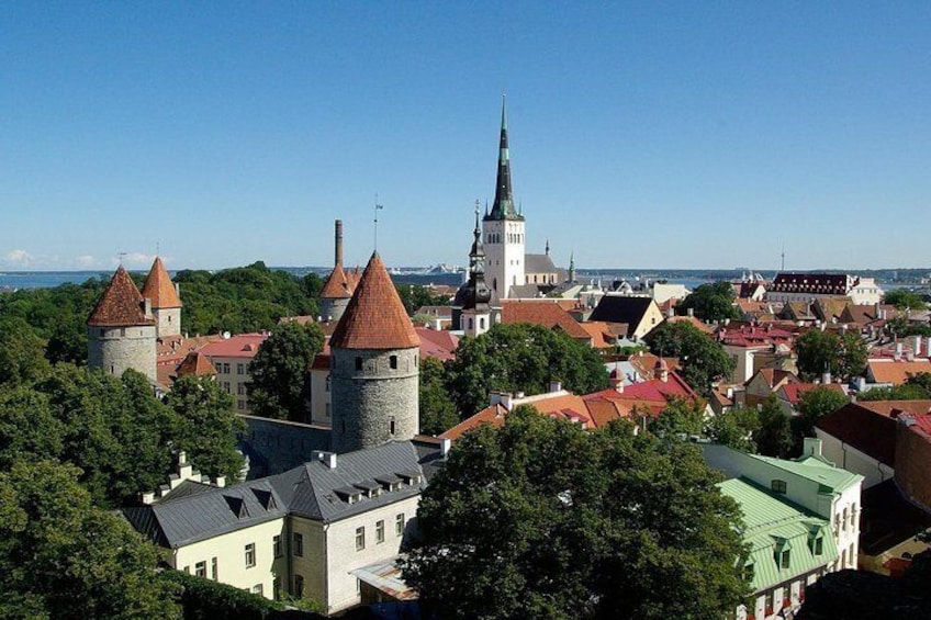 1 Day trip to Tallinn from Helsinki by VIP car