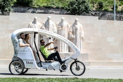 The Highlights Tour in a TaxiBike: Geneva 