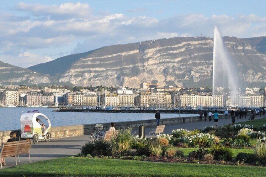 Geneva Highlights Tour by TaxiBike