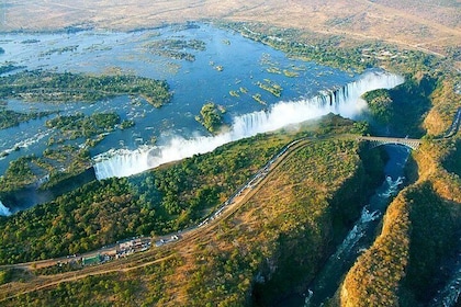 Guided Tour Of The Majestic Victoria Falls