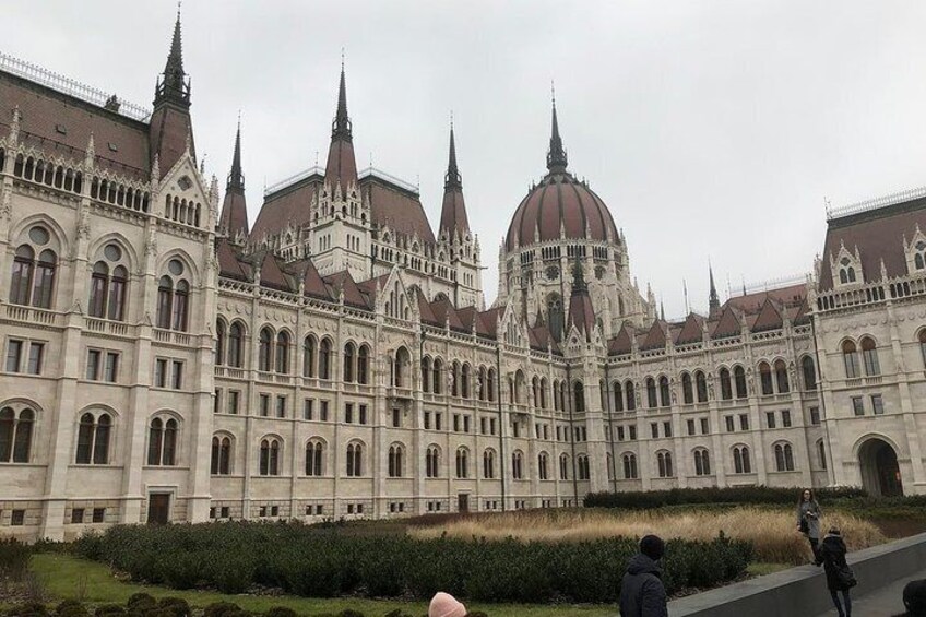 Budapest Essentials Private Tour Highlights and Hidden Sights