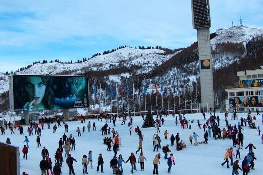 Group tour to ski resort Shymbulak, skating rink Medeo,mountain Koktobe