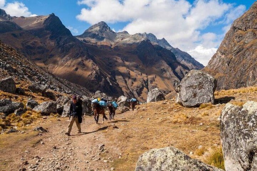 Salkantay Trek to Machu Picchu (5 Days)