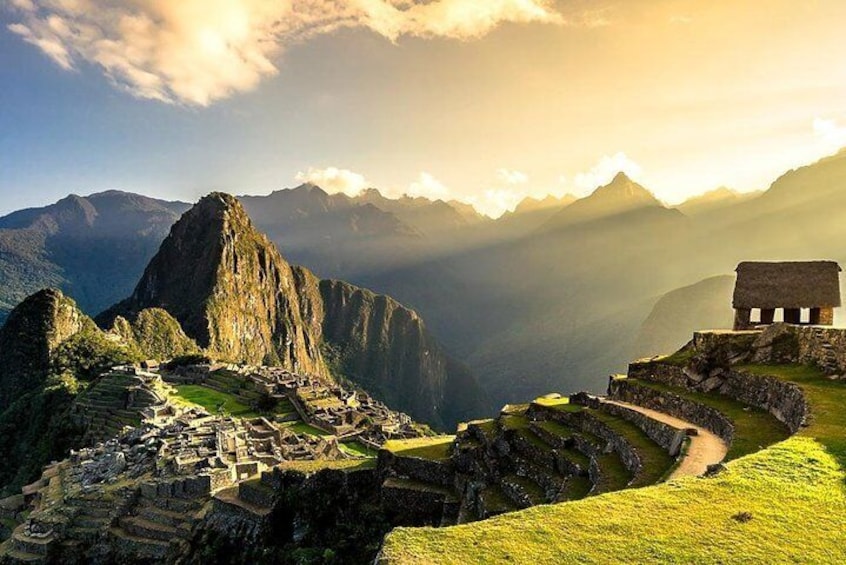 Sacred Valley Connection to Machu Picchu (2 Days)