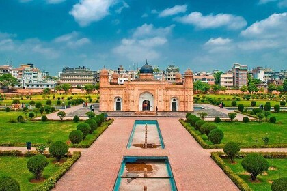 Private Day Trip: History of Dhaka