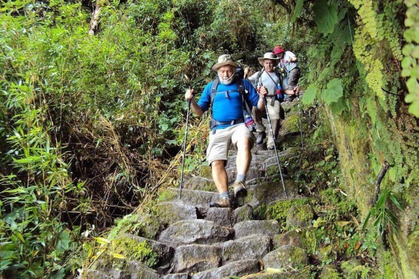 Classic Inca Trail to Machu Picchu (4 Day)