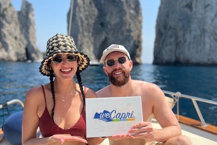 Boat Tour in Capri Italy