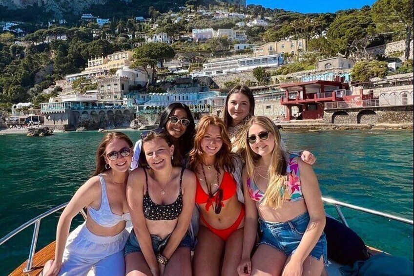 Boat Tour in Capri Italy