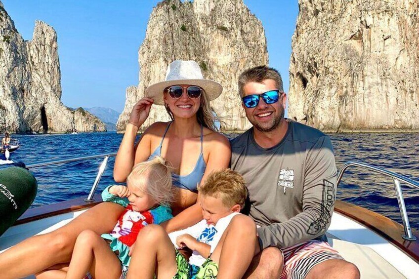 Boat Tour in Capri Italy