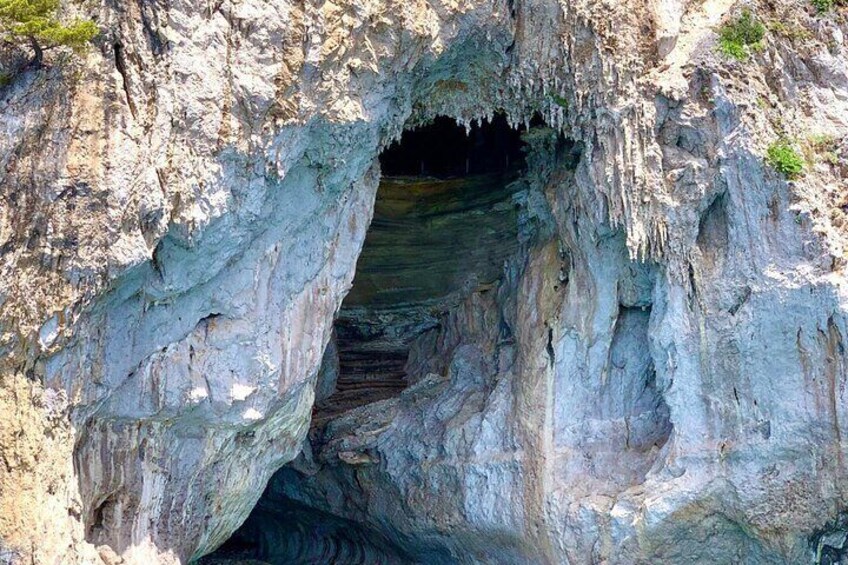 Boat Tour in Capri Italy