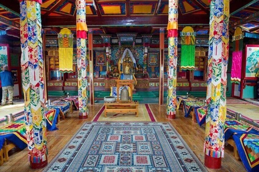 Inside of main meditation temple 