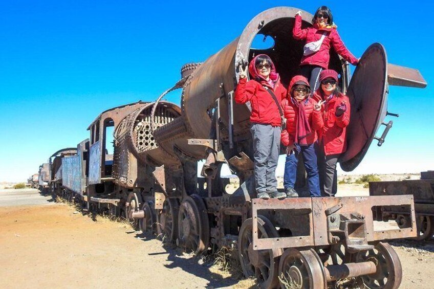 3 Day Death Road + Uyuni Salt Flats Tour From La Paz City