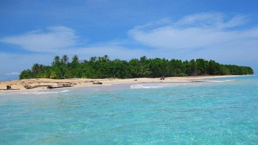 Zapatilla`s Cays