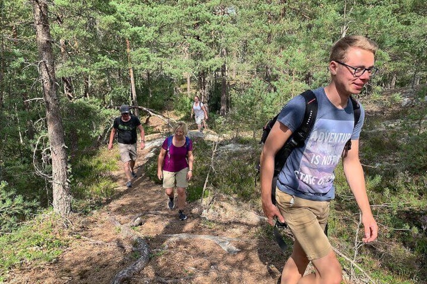 Stockholm: Nature Reserve Hiking Tour with Campfire Lunch