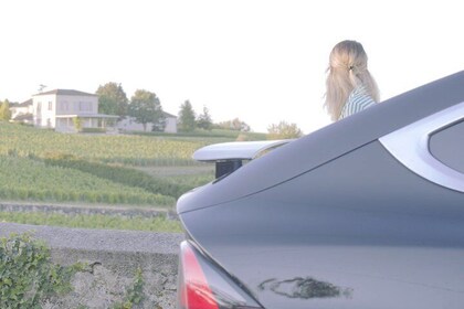 Journée Excursion Oenotourisme Sur Mesure en Tesla de la Région de Bordeaux